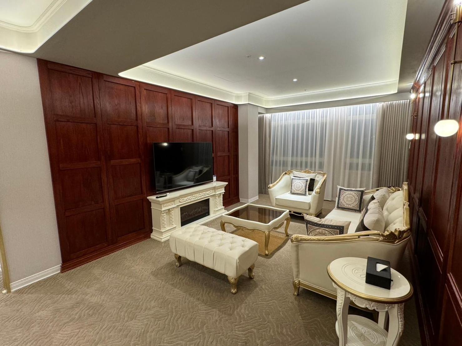 Tryp By Wyndham New Taipei Linkou 新北林口爵怡溫德姆酒店機場捷運mrta9林口站 ภายนอก รูปภาพ